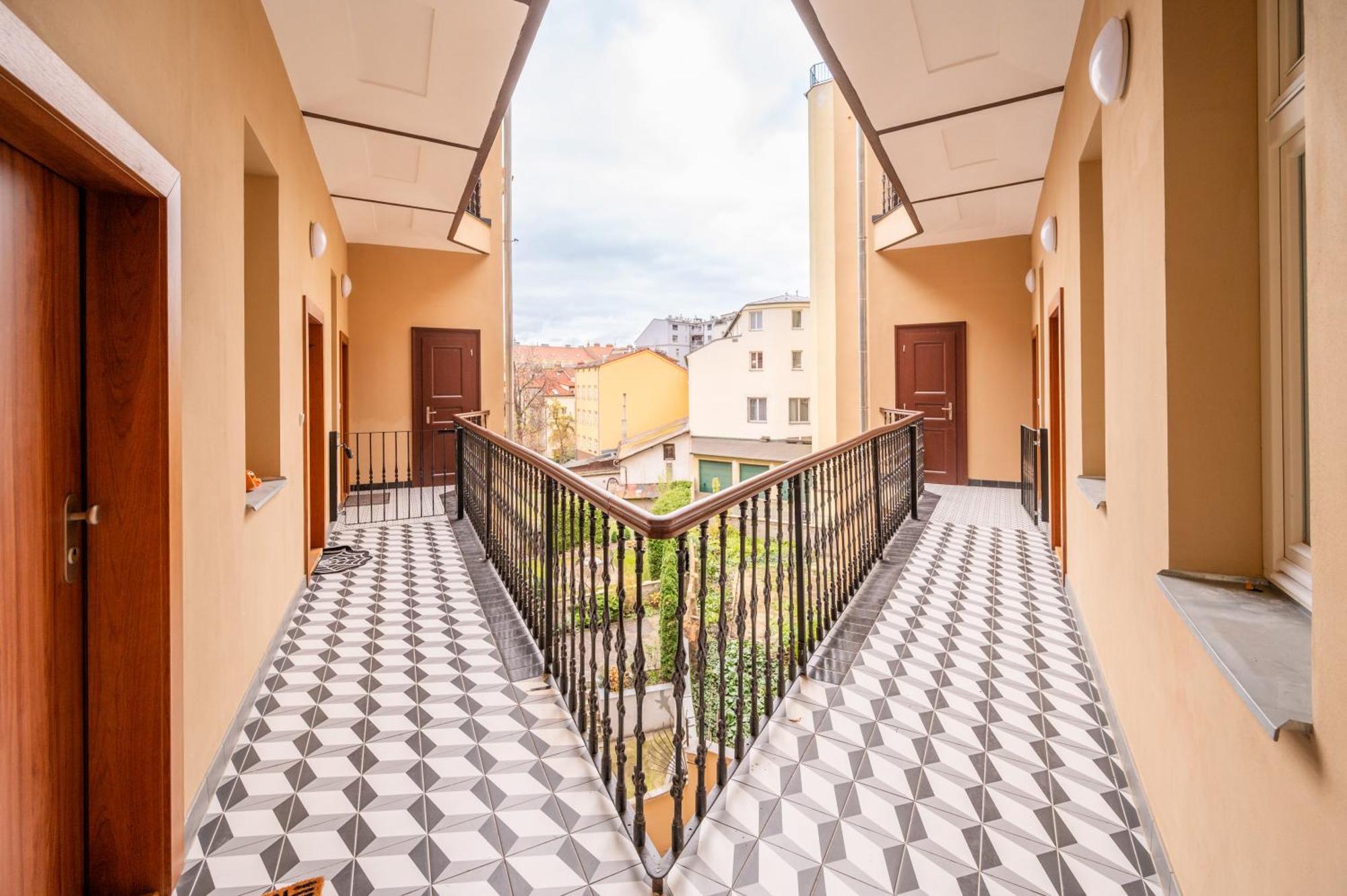 Seifertova By Willstay Appartamento